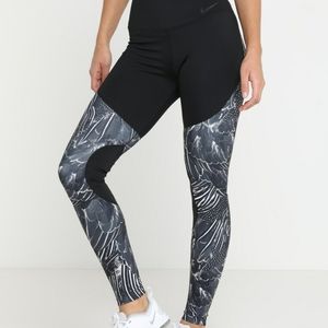 Nike Leggings (M)